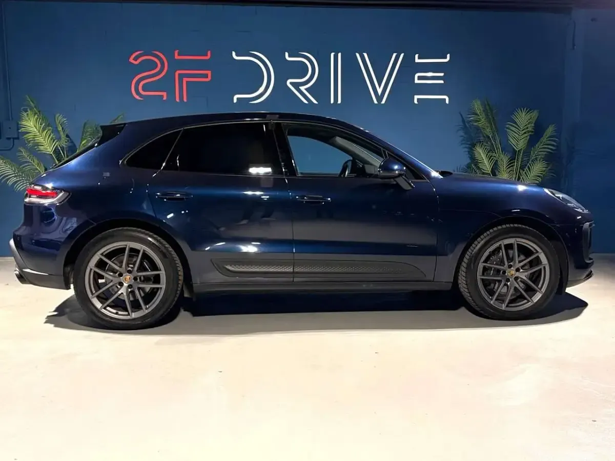 Usata Porsche Macan 265 CV (194 kW) 2022 Blu/azzurro SUV