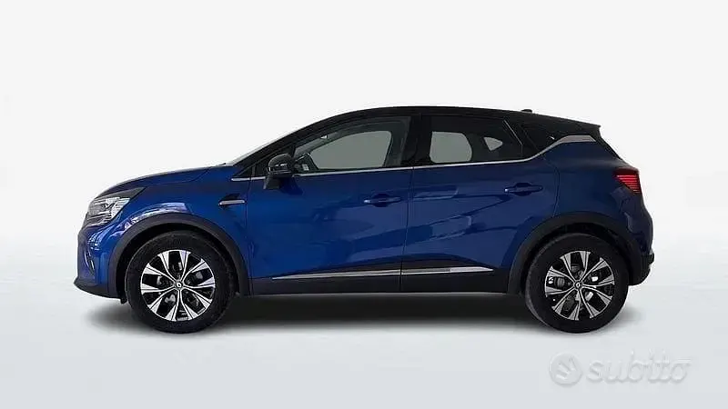 Usata Renault Captur Techno 101 CV (74 kW) 2023 Blu chiaro SUV