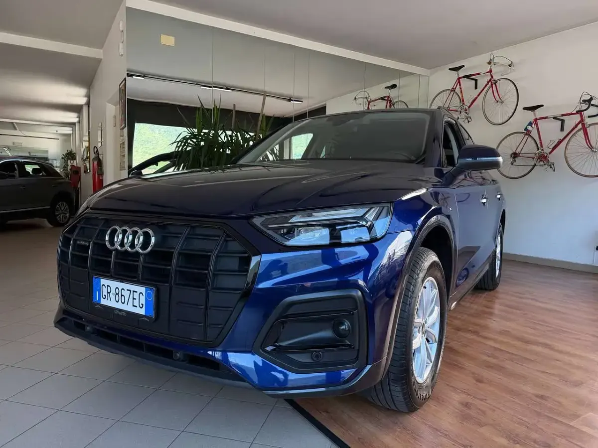 Usata Audi Q5 Sportback Ambiente 204 CV (150 kW) 2022 Blu SUV