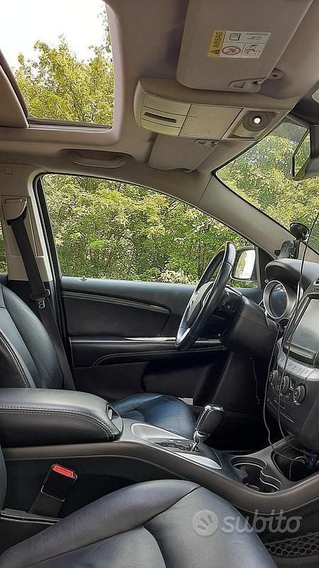 Usata Fiat Freemont Lounge 170 CV (125 kW) 2014 Grigio SUV