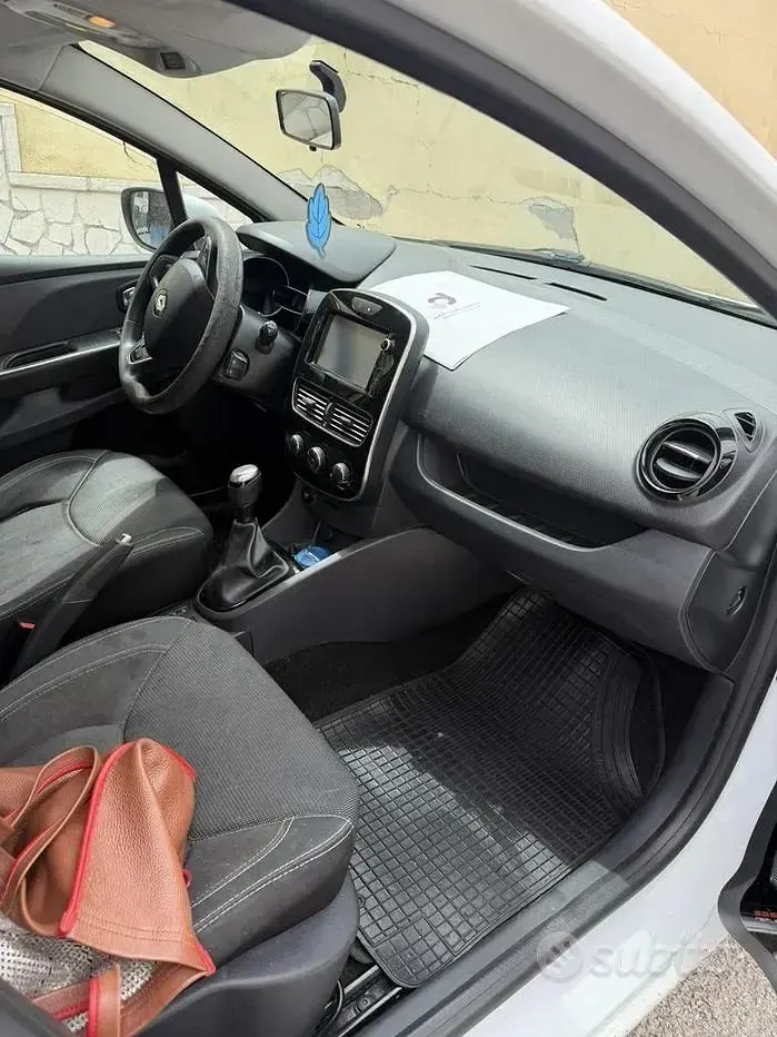 Usata Renault Clio IV 90 CV (66 kW) 2017 Berlina