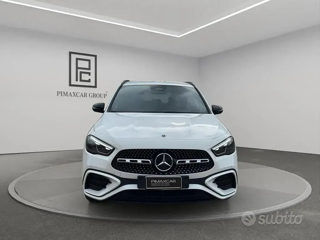 Usata Mercedes GLA200 AMG Line Premium 163 CV (119 kW) 2023 Bianco SUV