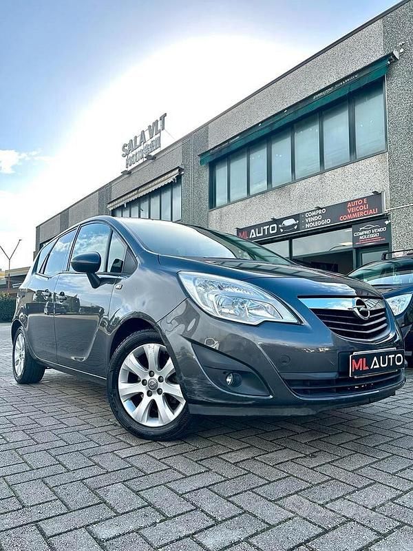 Usata Opel Meriva Cosmo 120 CV (88 kW) 2012 Grigio Monovolume