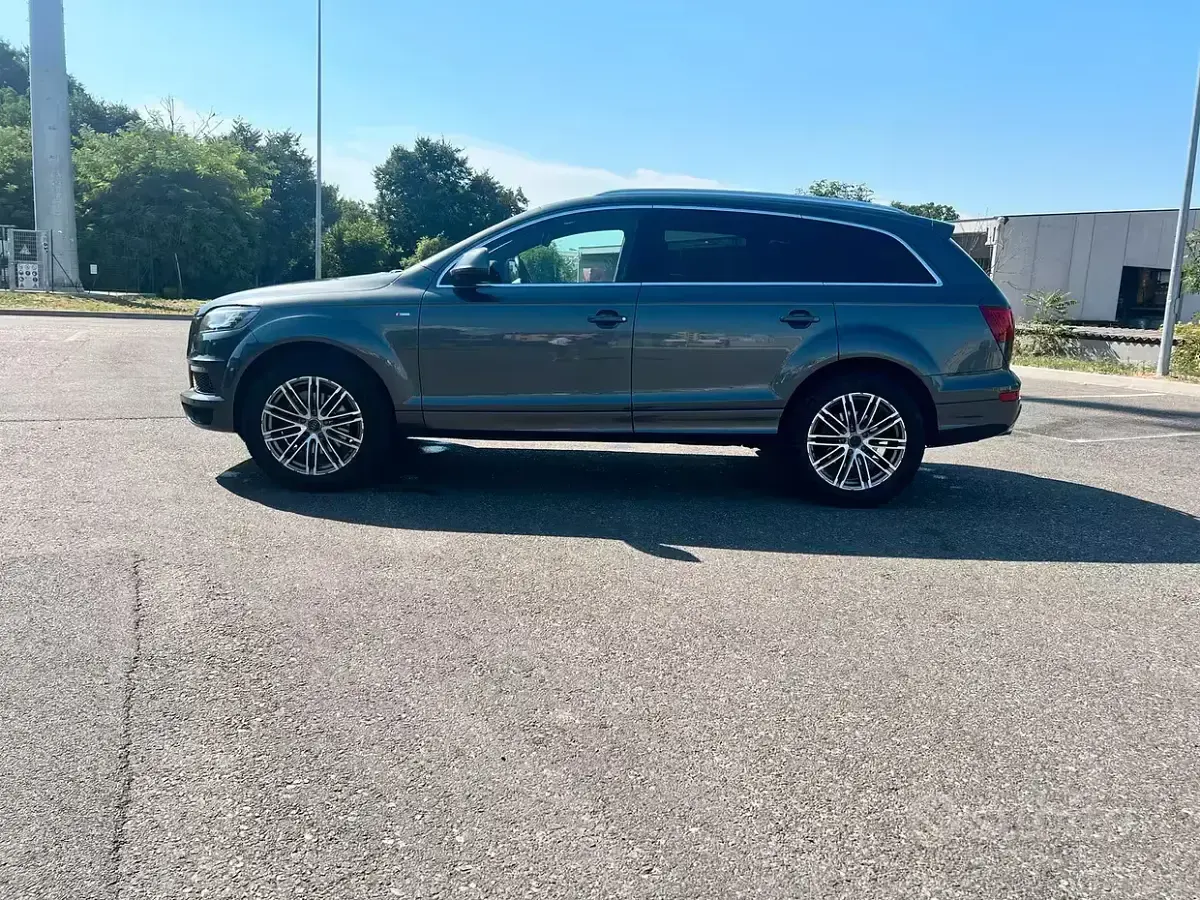 Usata Audi Q7 S-Line 245 CV (180 kW) 2014 Grigio SUV