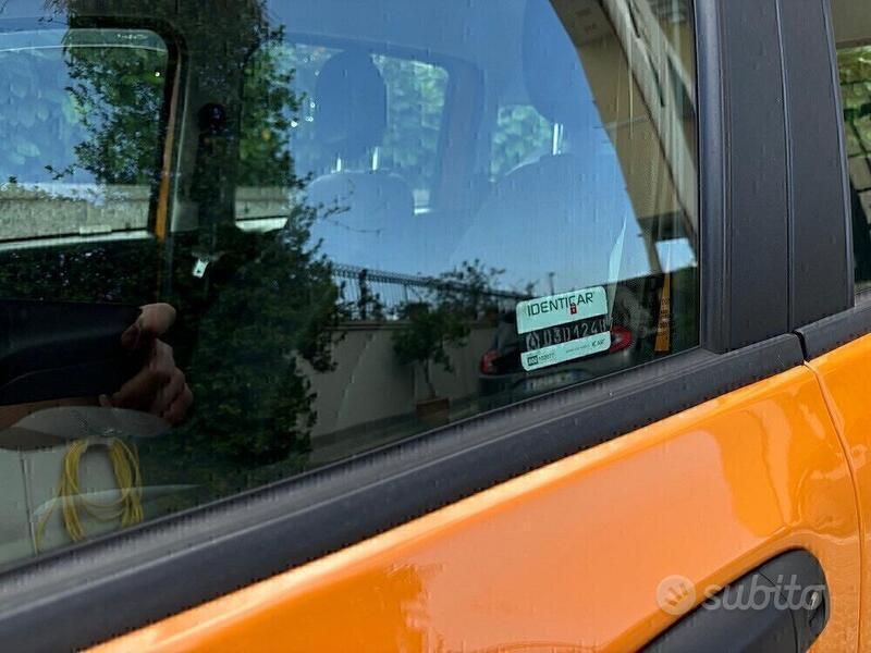 Usata Fiat Panda Easy 69 CV (50 kW) 2019 Arancione Utilitaria