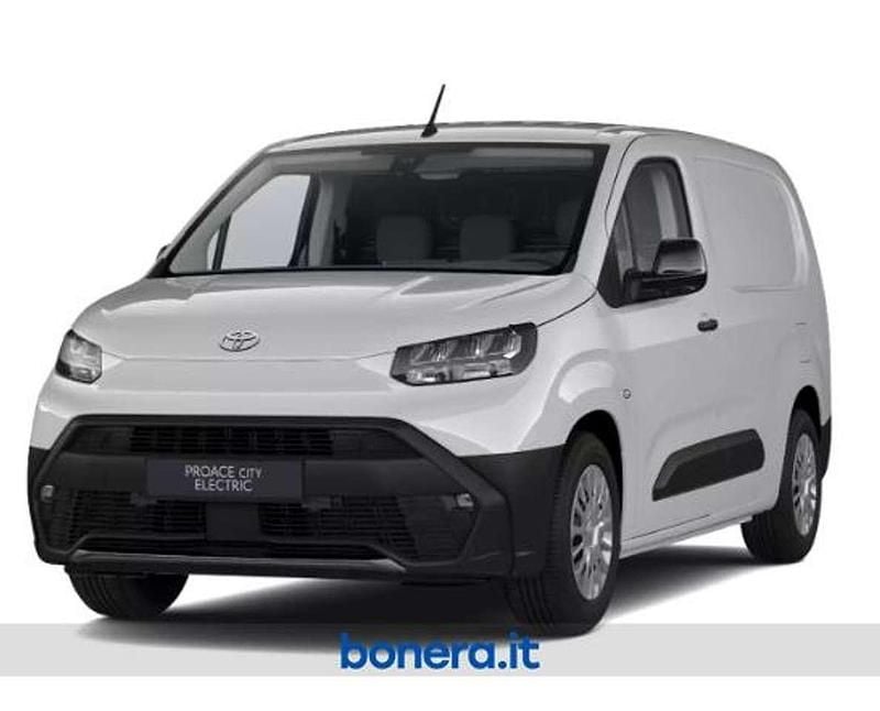 White solid Nuova 2026 Toyota Proace City City Monovolume | 26.500 € (Cara) - Immagine 1/4