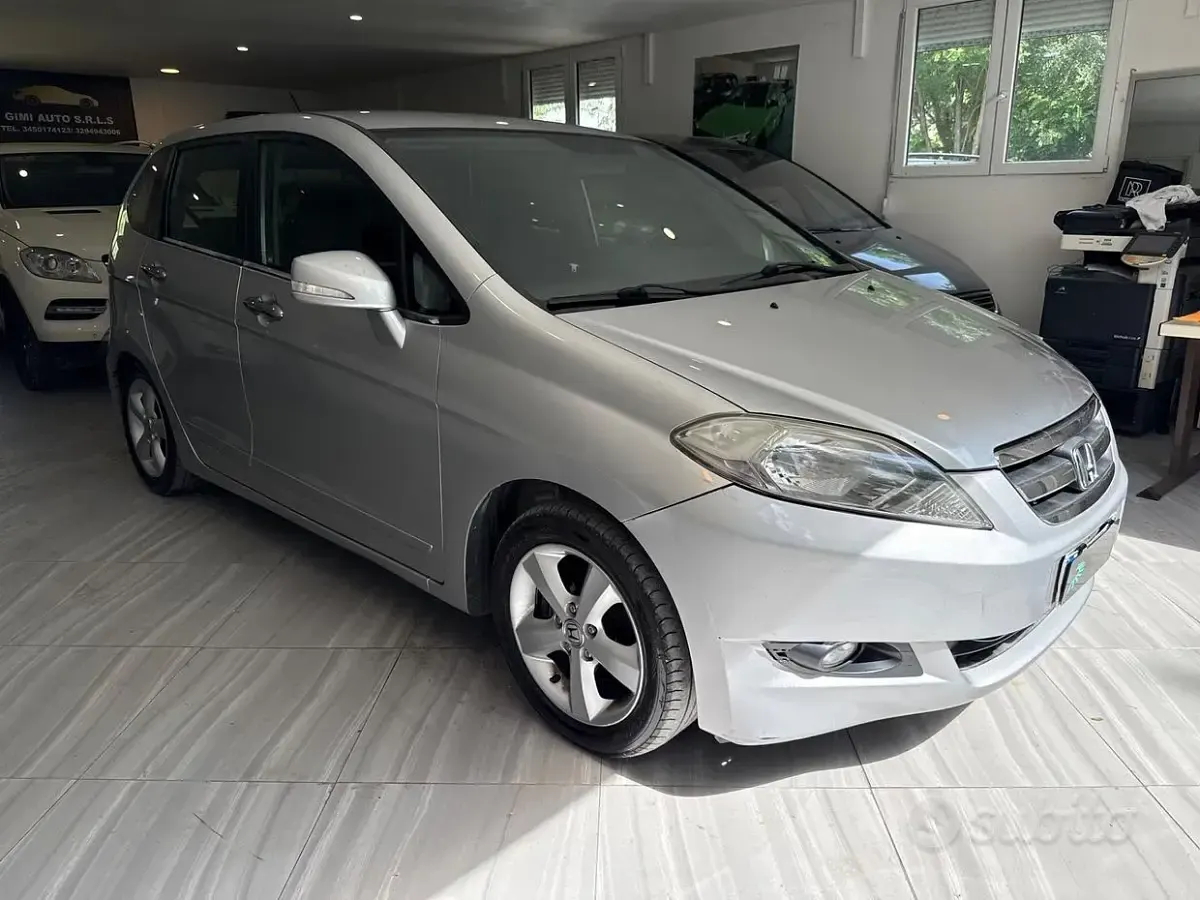 Usata Honda FR-V 140 CV (102 kW) 2008 Grigio Monovolume