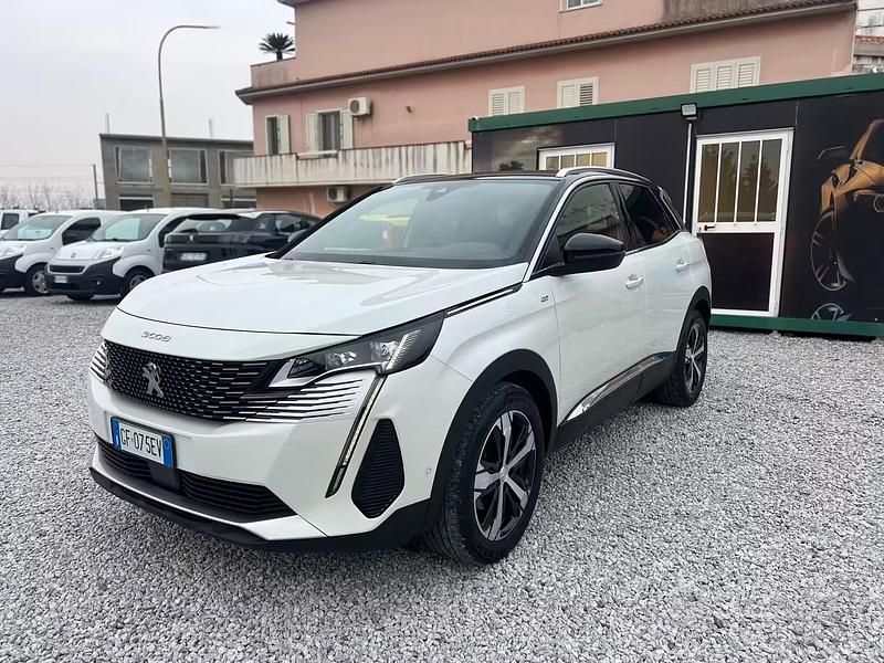 Usata Peugeot 3008 GT-line 130 CV (95 kW) 2021 Bianco SUV
