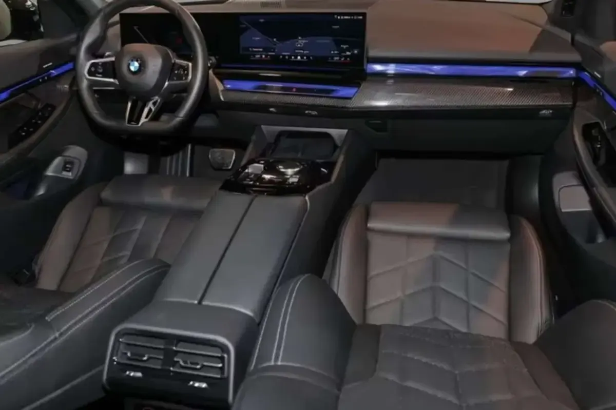 Usata BMW 520 M Sport 197 CV (144 kW) 2025 Nero Berlina