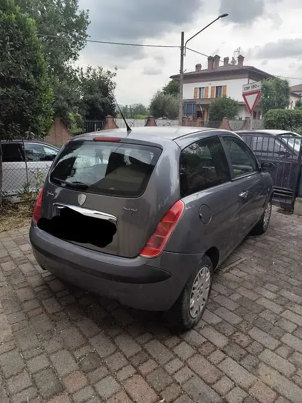 Usata Lancia Ypsilon 69 CV (50 kW) 2006 Utilitaria
