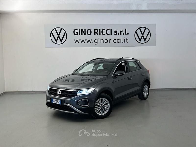 Usata VW T-Roc Life 150 CV (110 kW) 2022 Grigio SUV