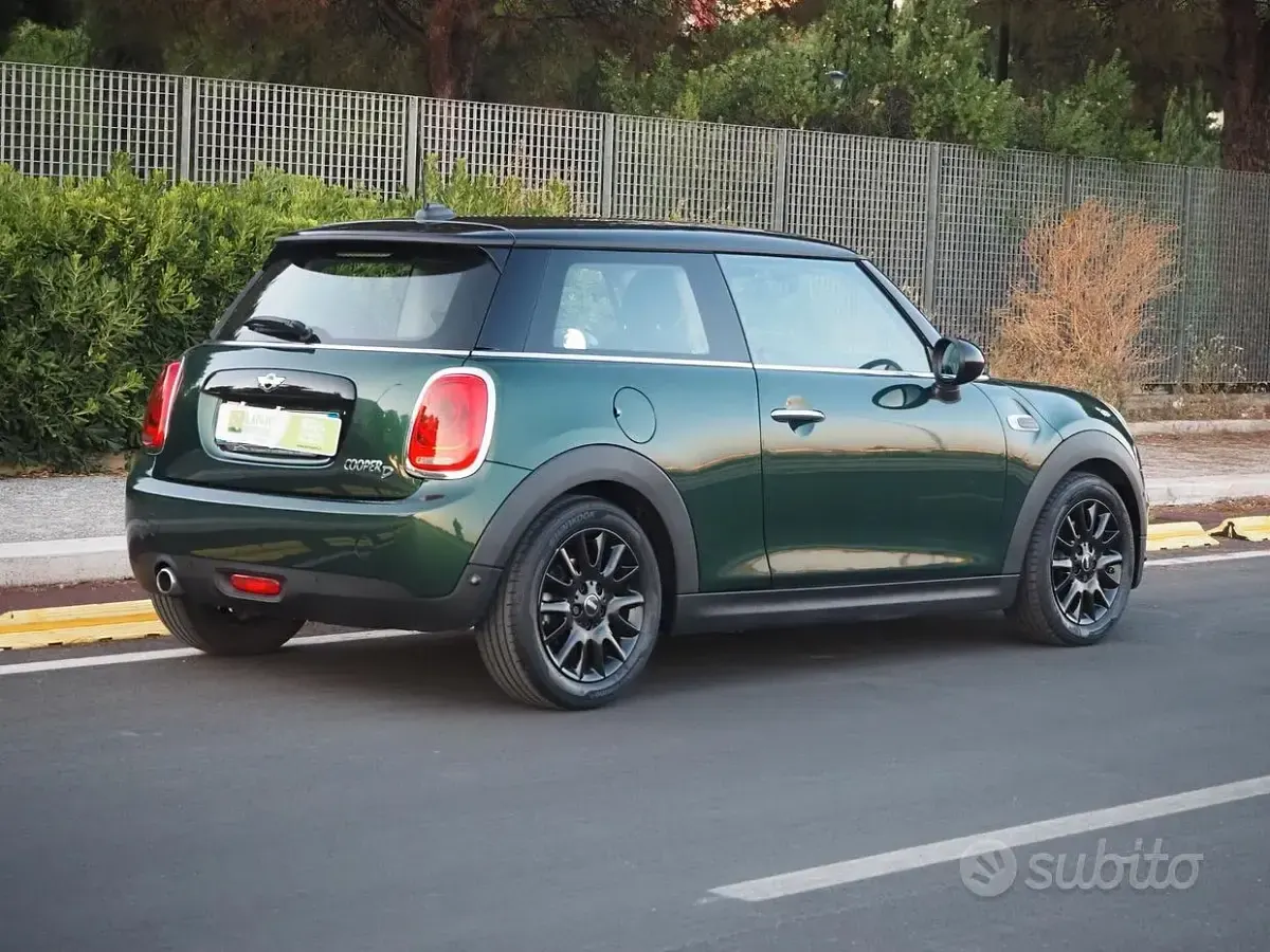 Usata Mini Cooper Hype 116 CV (85 kW) 2017 Verde Utilitaria