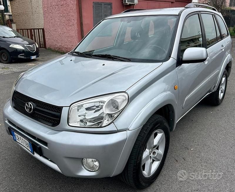 Usata Toyota RAV4 Sol 150 CV (110 kW) 2004 Grigio SUV