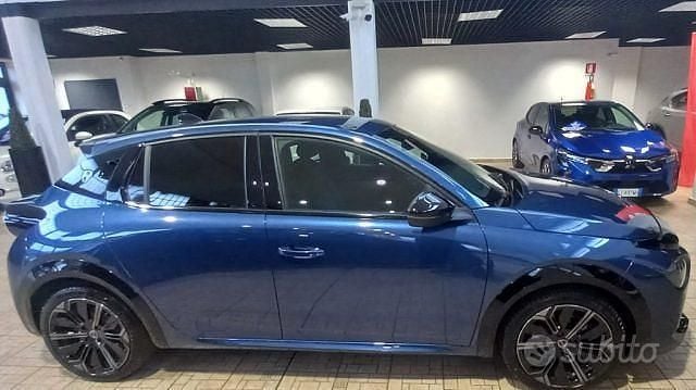 Usata Lancia Ypsilon 61 kW (84 CV) 2024 Blu Utilitaria