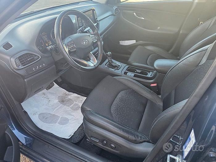 Usata Hyundai i30 Style 136 CV (100 kW) 2018 Blu Station wagon