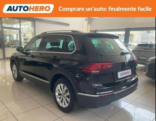 Usata VW Tiguan Life 149 CV (109 kW) 2023 Nero SUV