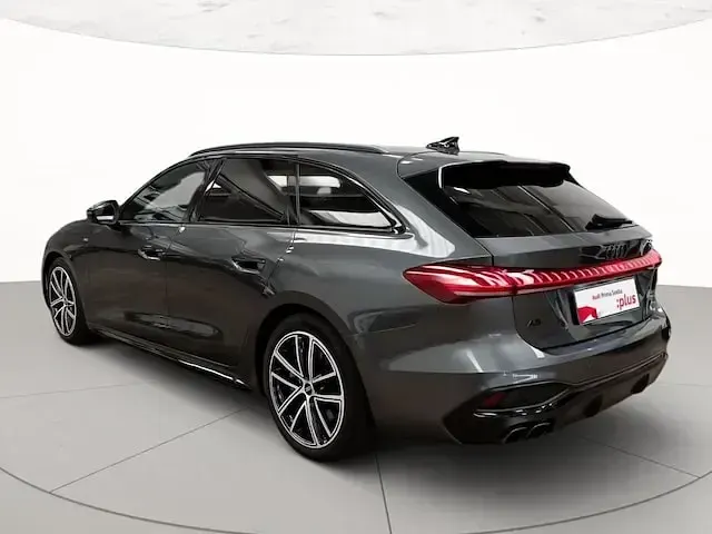 Usata Audi A5 S-Line 204 CV (150 kW) 2025 Grigio daytona perlato Station wagon