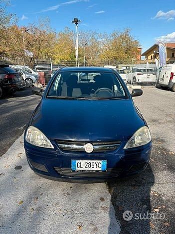 Usata Opel Corsa 2004 Blu Utilitaria