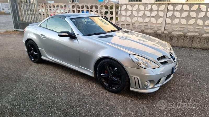Usata Mercedes SLK200 163 CV (119 kW) 2004 Grigio Cabrio