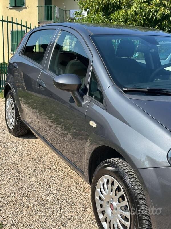 Usata Fiat Punto Street 77 CV (56 kW) 2018 Grigio Utilitaria