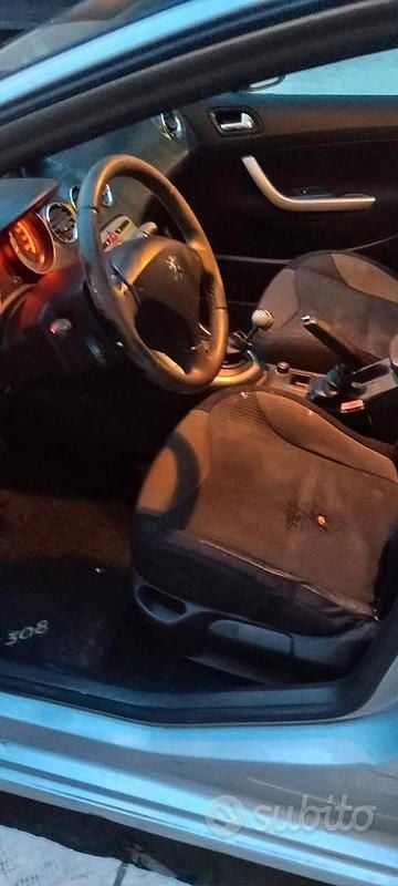 Usata Peugeot 308 112 CV (82 kW) 2007 Grigio Utilitaria