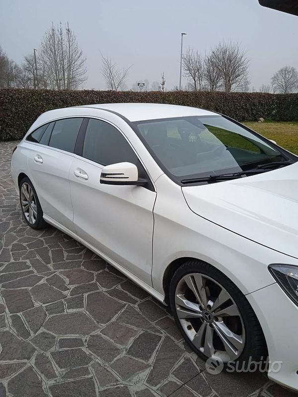 Usata Mercedes CLA200 Shooting Brake 136 CV (100 kW) 2018 Bianco Station wagon