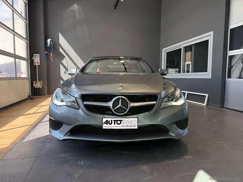 Usata Mercedes E250 Executive 204 CV (150 kW) 2015 Grigio Cabrio