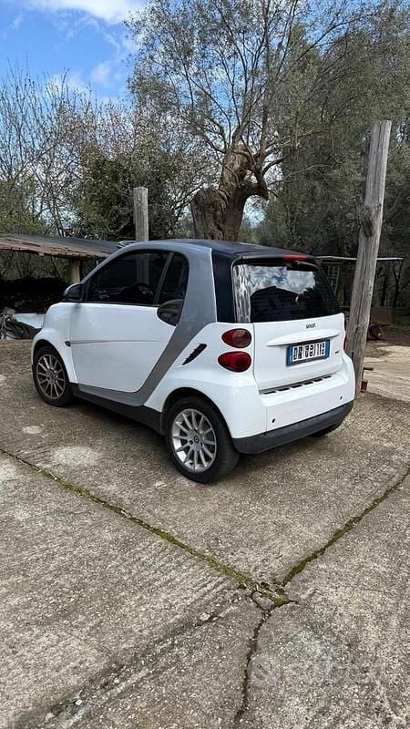 Usata Smart ForTwo Coupé 71 CV (52 kW) 2009 Utilitaria