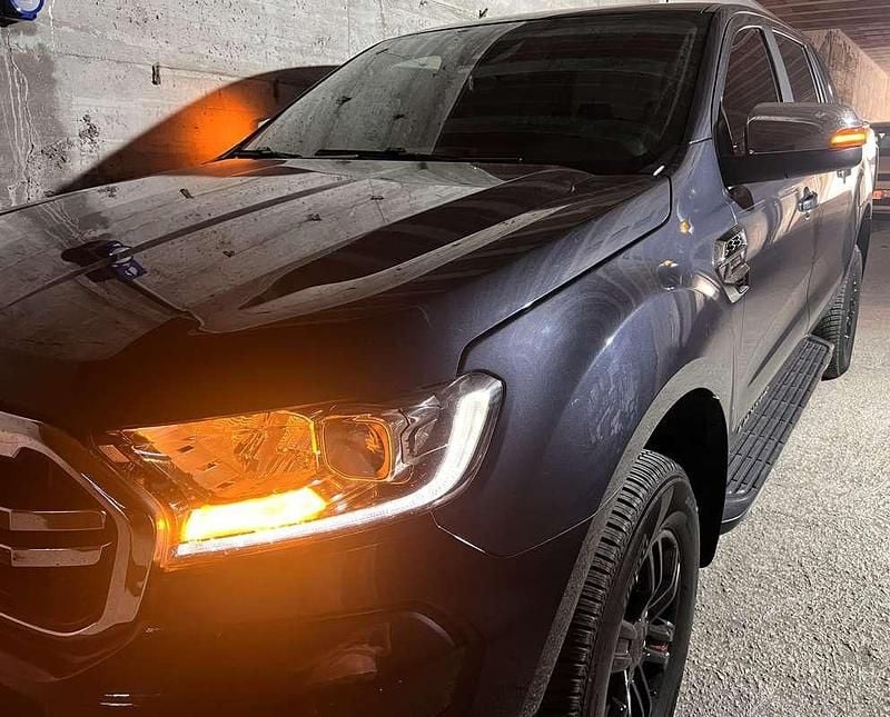 Usata Ford Ranger Limited 213 CV (156 kW) 2022 Grigio Pick-up