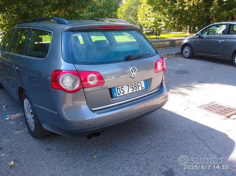 Usata VW Passat 140 CV (102 kW) 2008 Grigio Station wagon
