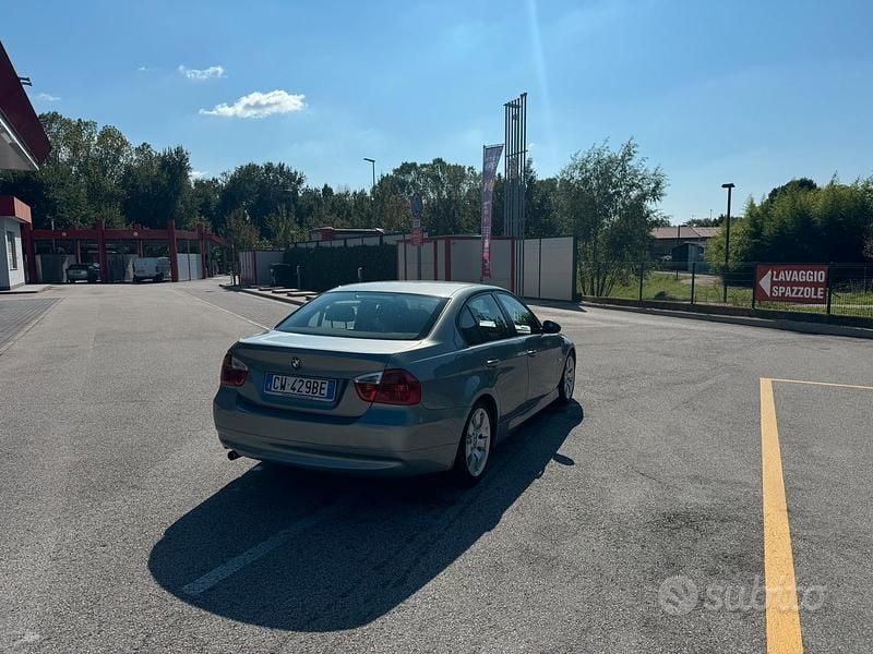 Usata BMW 320 163 CV (119 kW) 2005 Grigio Berlina