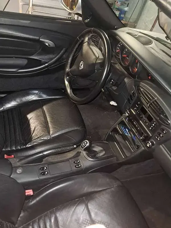 Usata Porsche Boxster 220 CV (161 kW) 2000 Argento Cabrio