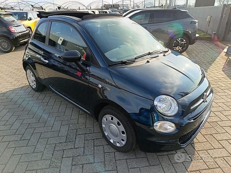 Usata Fiat 500C Dolcevita 69 CV (50 kW) 2024 Blu/azzurro Cabrio