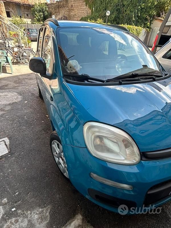 Usata Fiat Panda Lounge 86 CV (63 kW) 2014 Blu/azzurro Utilitaria