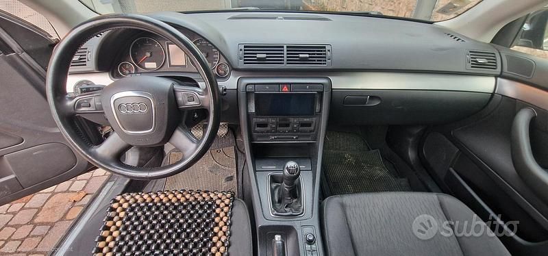 Usata Audi A4 Ambiente 140 CV (102 kW) 2006 Nero Station wagon