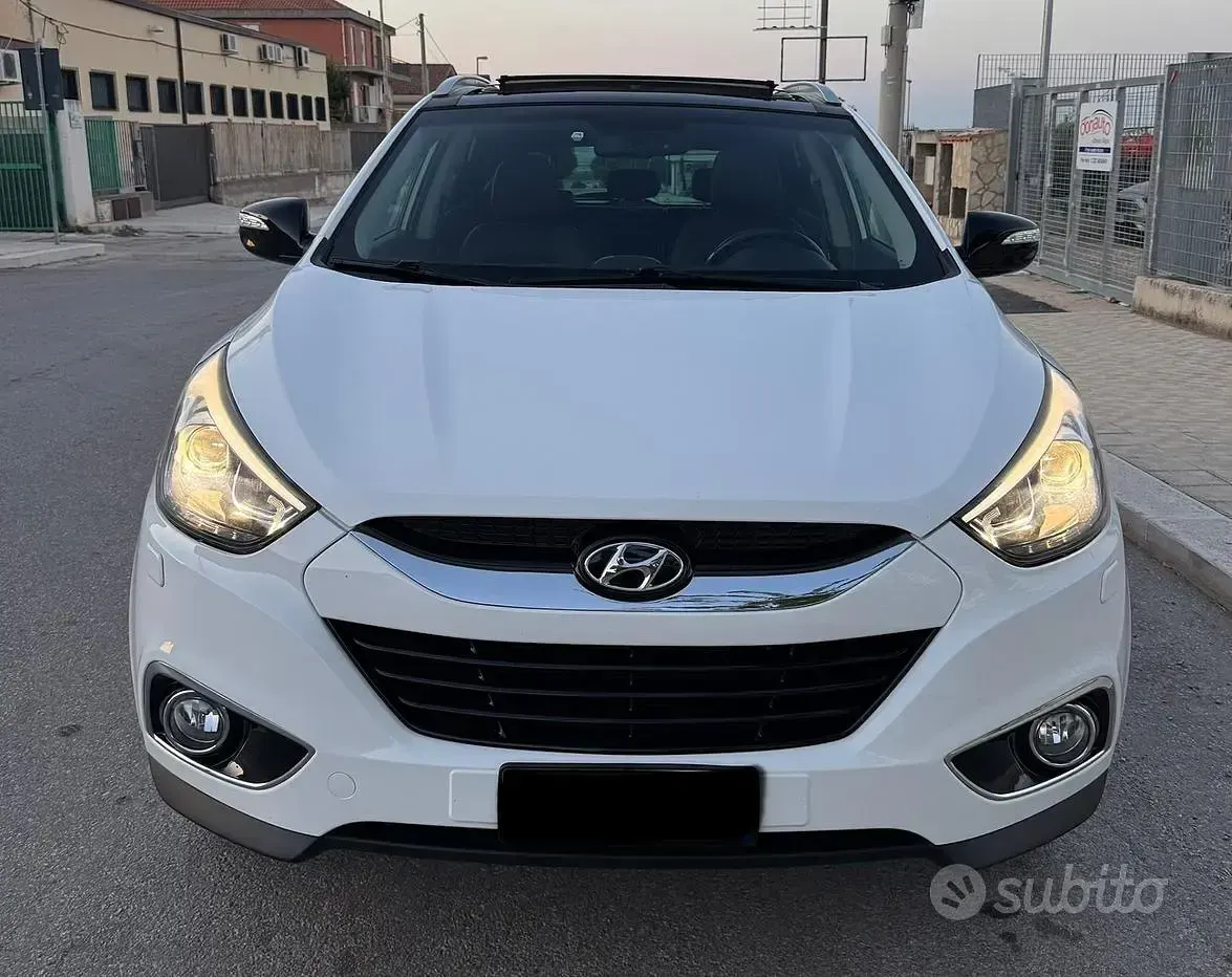 Usata Hyundai ix35 Xpossible 136 CV (100 kW) 2015 Bianco SUV