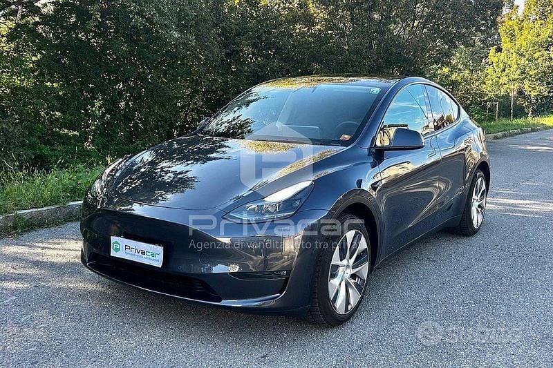 Usata Tesla Model Y Long Range AWD 378 kW (514 CV) 2022 Grigio SUV