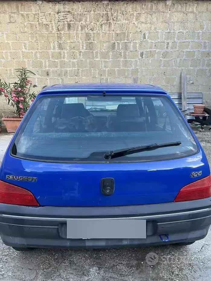 Usata Peugeot 106 57 CV (41 kW) 1998 Bluazzurro Utilitaria