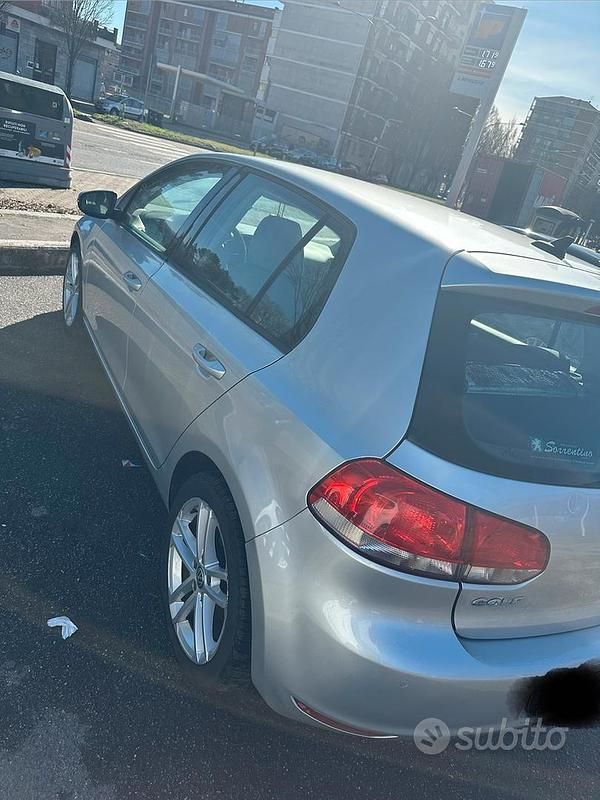 Usata VW Golf VI Highline 105 CV (77 kW) 2010 Grigio Utilitaria