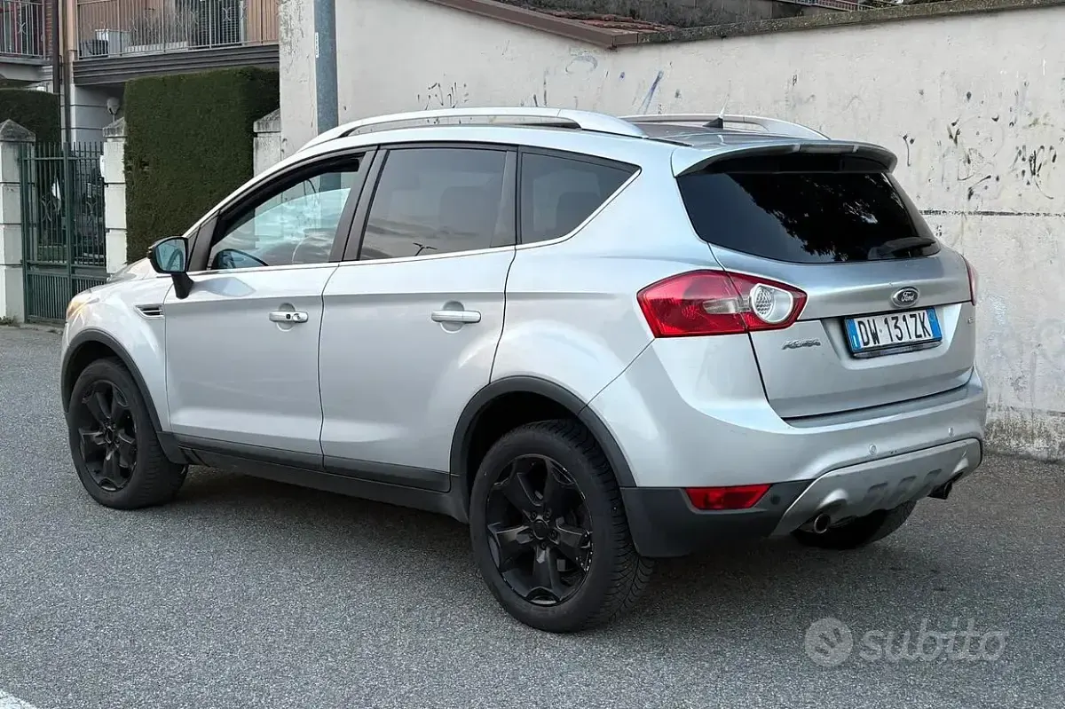 Usata Ford Kuga Titanium 136 CV (100 kW) 2009 Grigio SUV