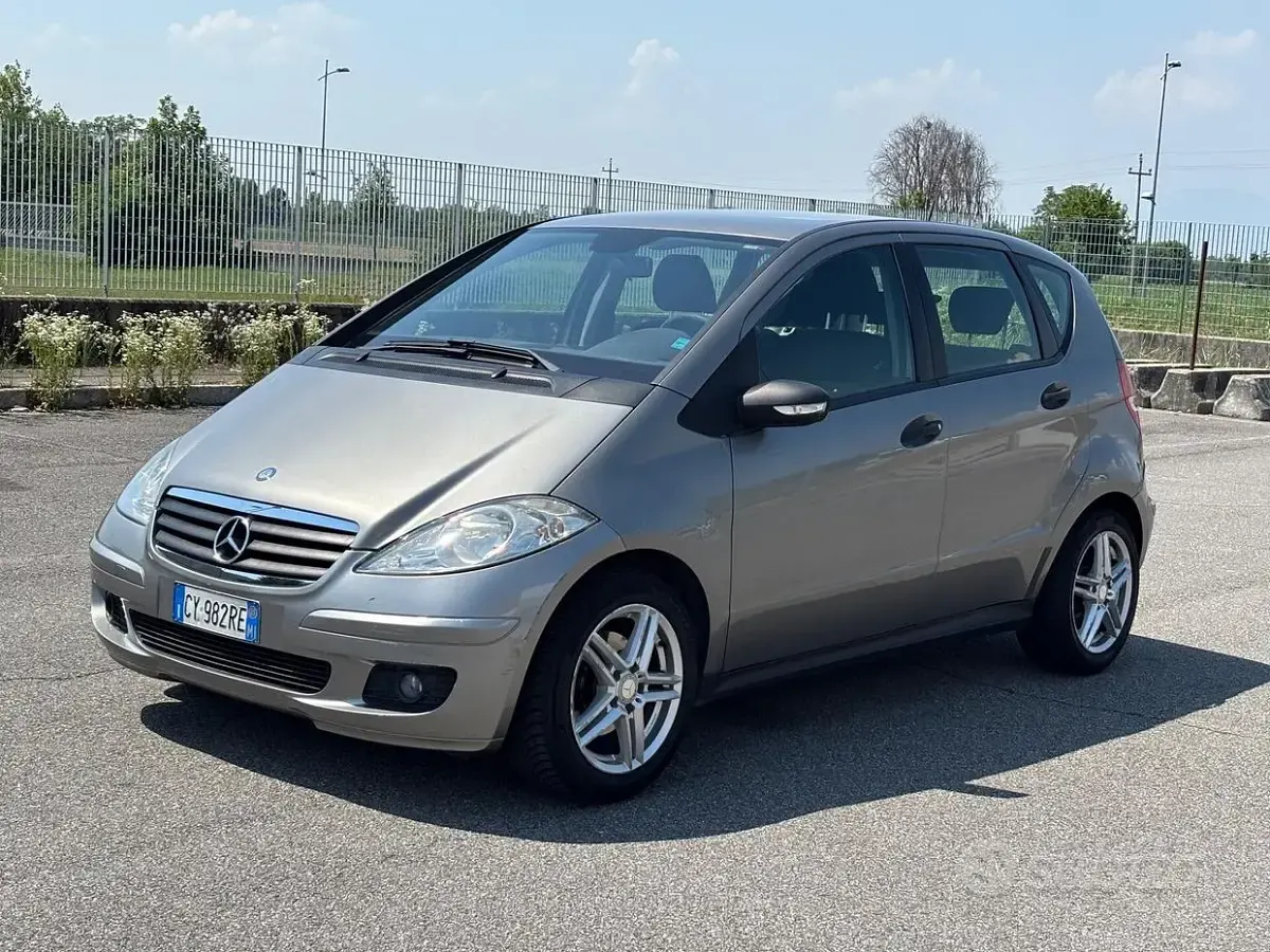 Usata Mercedes A170 116 CV (85 kW) 2005 Grigio Berlina
