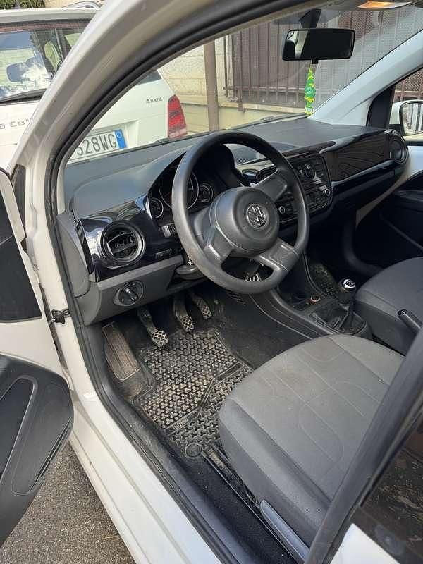 Usata VW up! Highline 68 CV (50 kW) 2014 Bianco Utilitaria