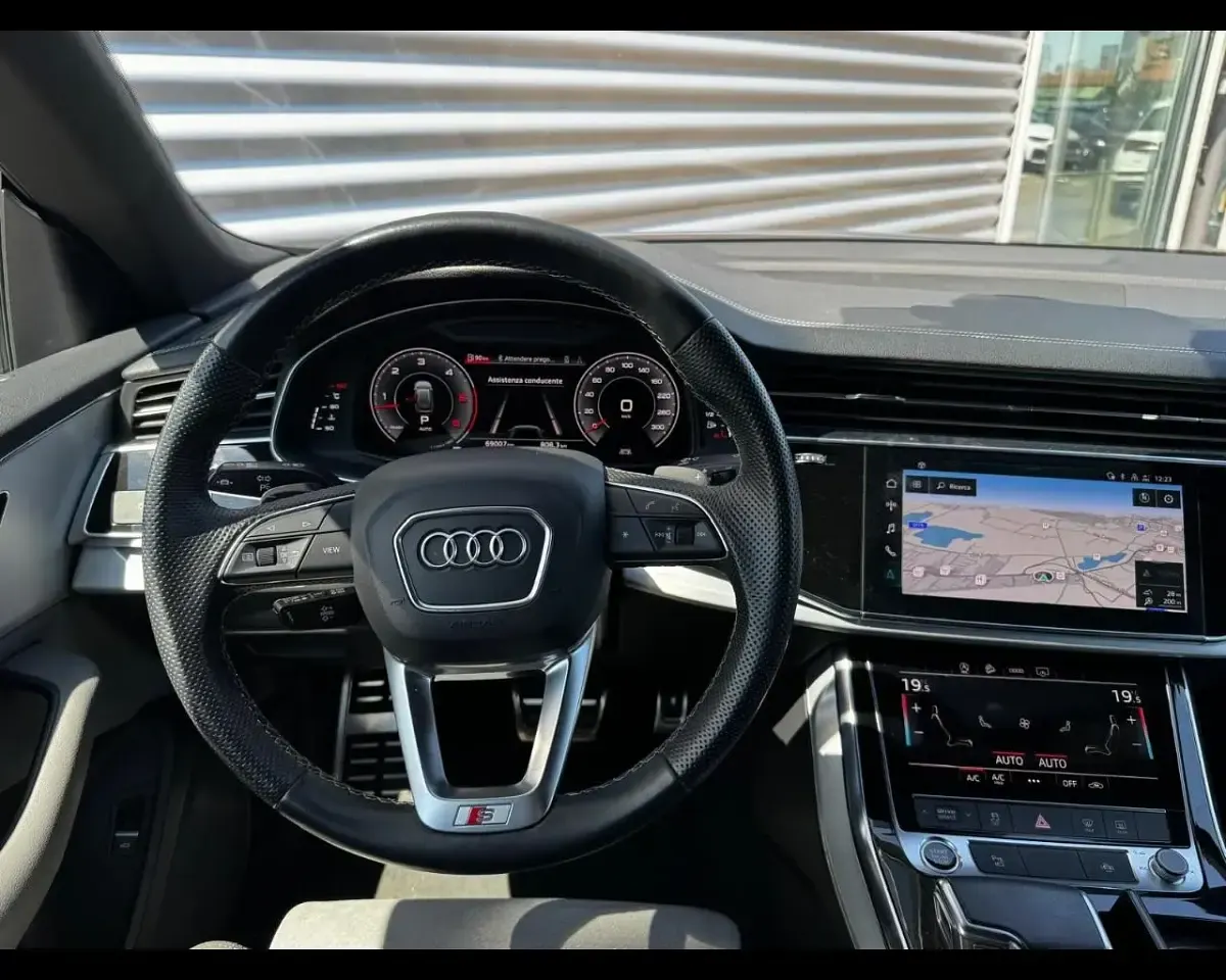 Usata Audi Q8 Sport 286 CV (210 kW) 2023 Blu SUV
