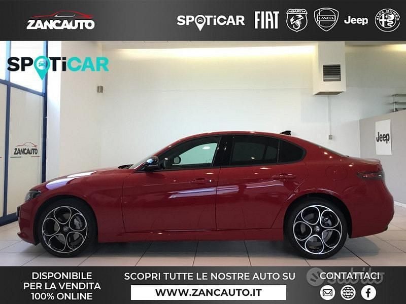 Rosso Usata 2024 Alfa Romeo Giulia Sprint Tre volumi | 35.550 € (Super prezzo) - Immagine 1/4