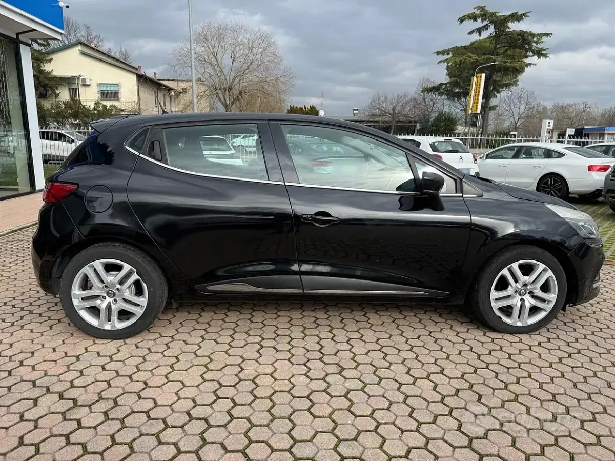 Usata Renault Clio IV 90 CV (66 kW) 2016 Nero Berlina