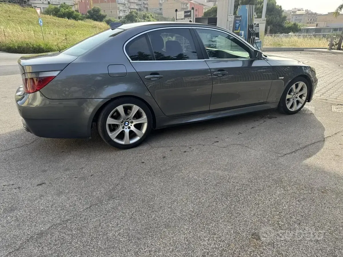 Usata BMW 530 Efficient Dynamics 218 CV (160 kW) 2004 Berlina