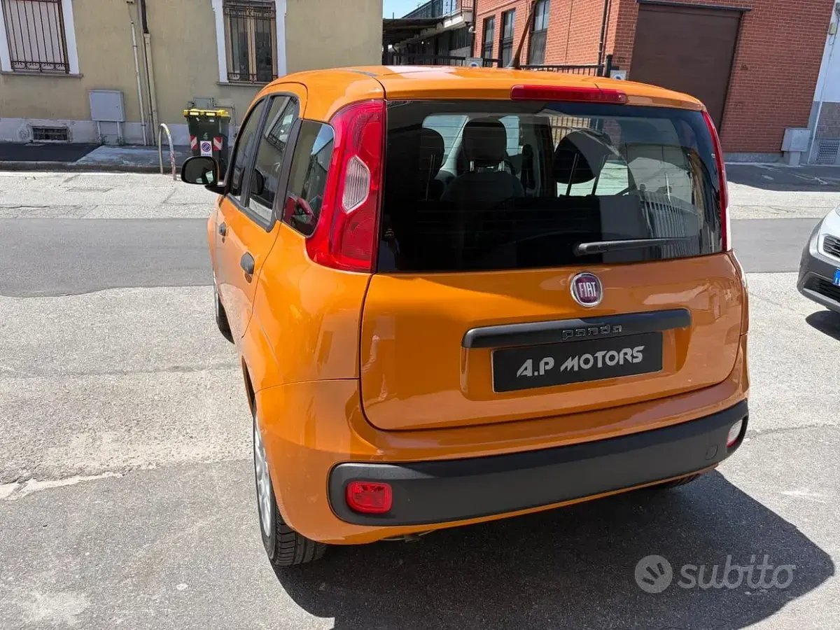 Usata Fiat Panda Easy 69 CV (50 kW) 2017 Arancione Utilitaria