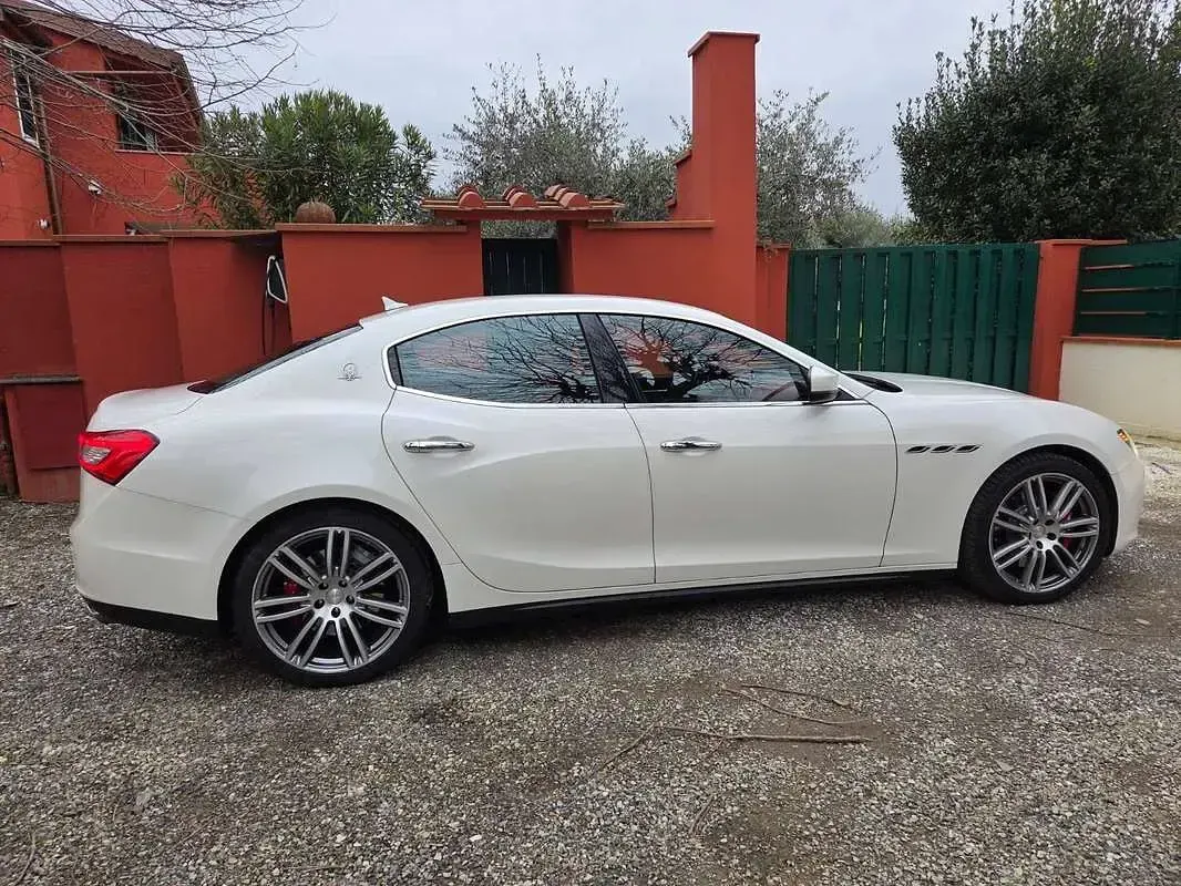Usata Maserati Ghibli 250 CV (183 kW) 2017 Bianco Berlina