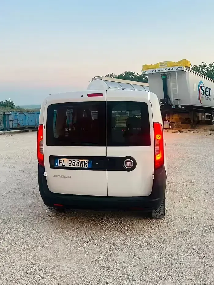Usata Fiat Doblò 95 CV (69 kW) 2018 Bianco Monovolume