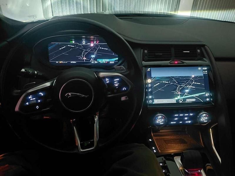Usata Jaguar E-Pace R-Dynamic 204 CV (150 kW) 2021 SUV